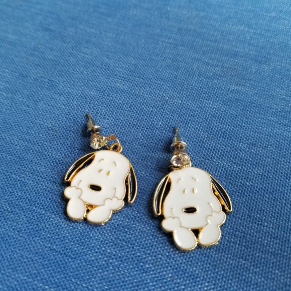🐕Snoopy Dog Earrings:  Push-back post Drop Earrings - NWOT🐕 - Picture 4 of 6